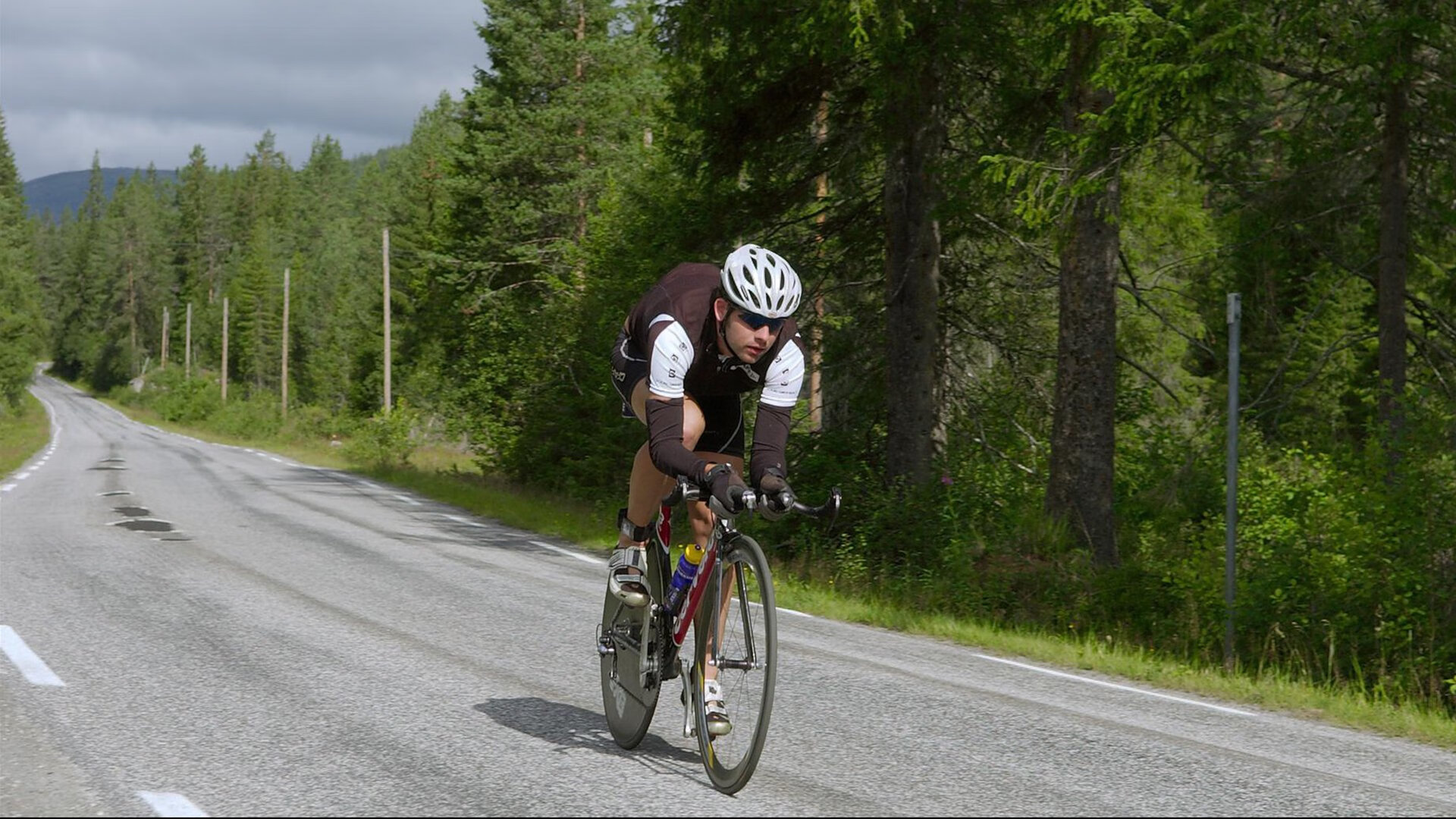 九游登录中心-越野足球比赛逐步兴起，融入多样户外体验元素，越野比赛设计两种规则