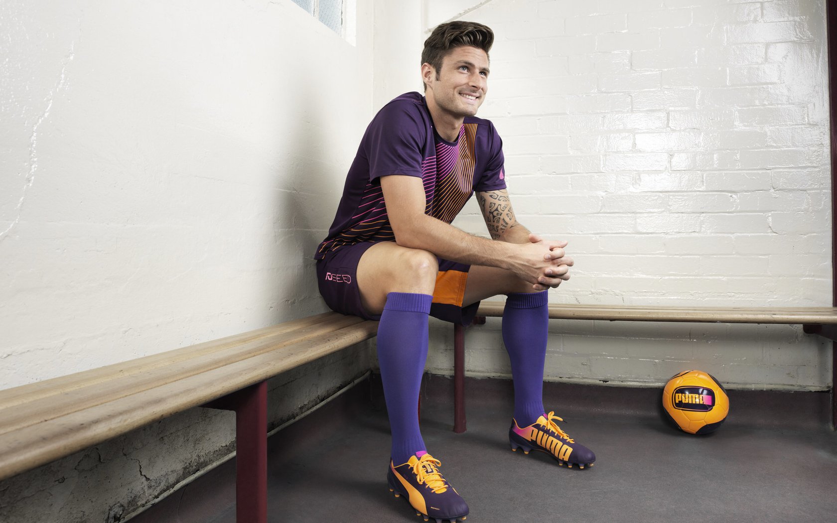 高尔的全能型打法为袋鼠队提供多种战术选择，高尔的全能型打法为袋鼠队提供多种战术选择方法